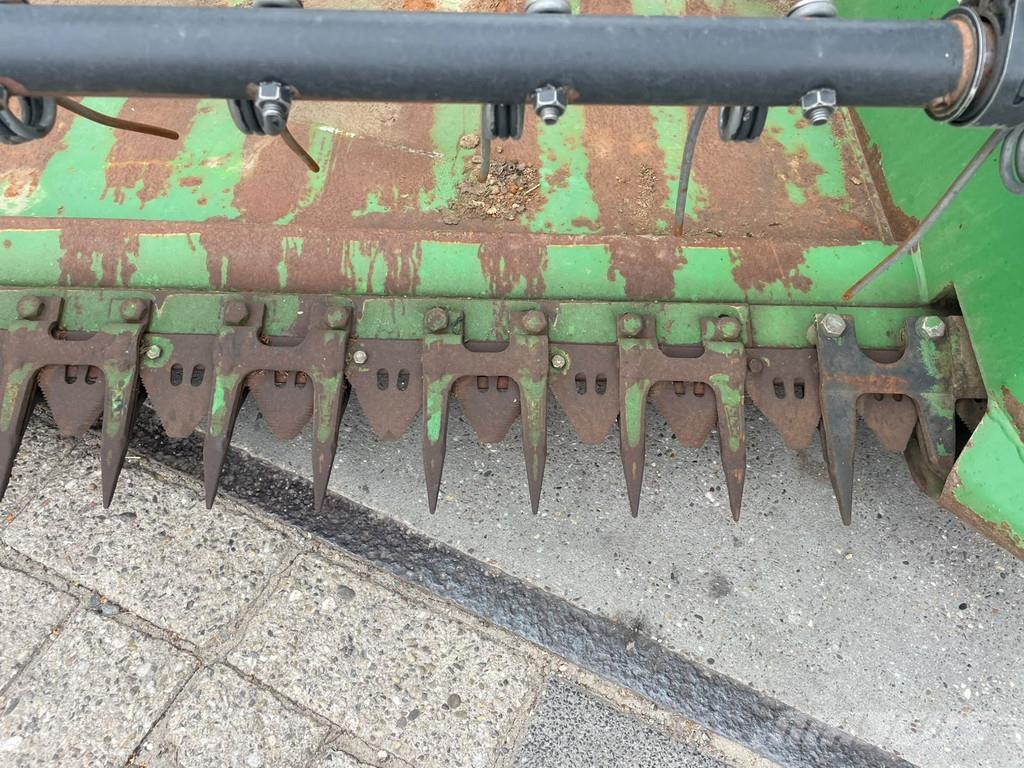 John Deere CTS Combine CTS Combine Hakselaar Airco 6.50 meter Зерноуборочные комбайны