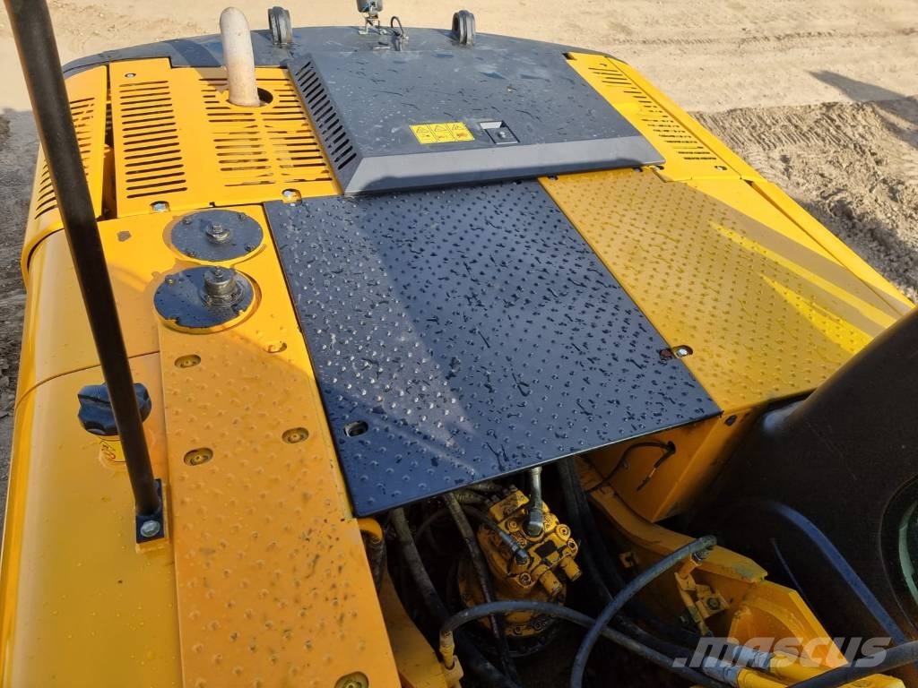 JCB JS 200 LC Rupsgraafmachines