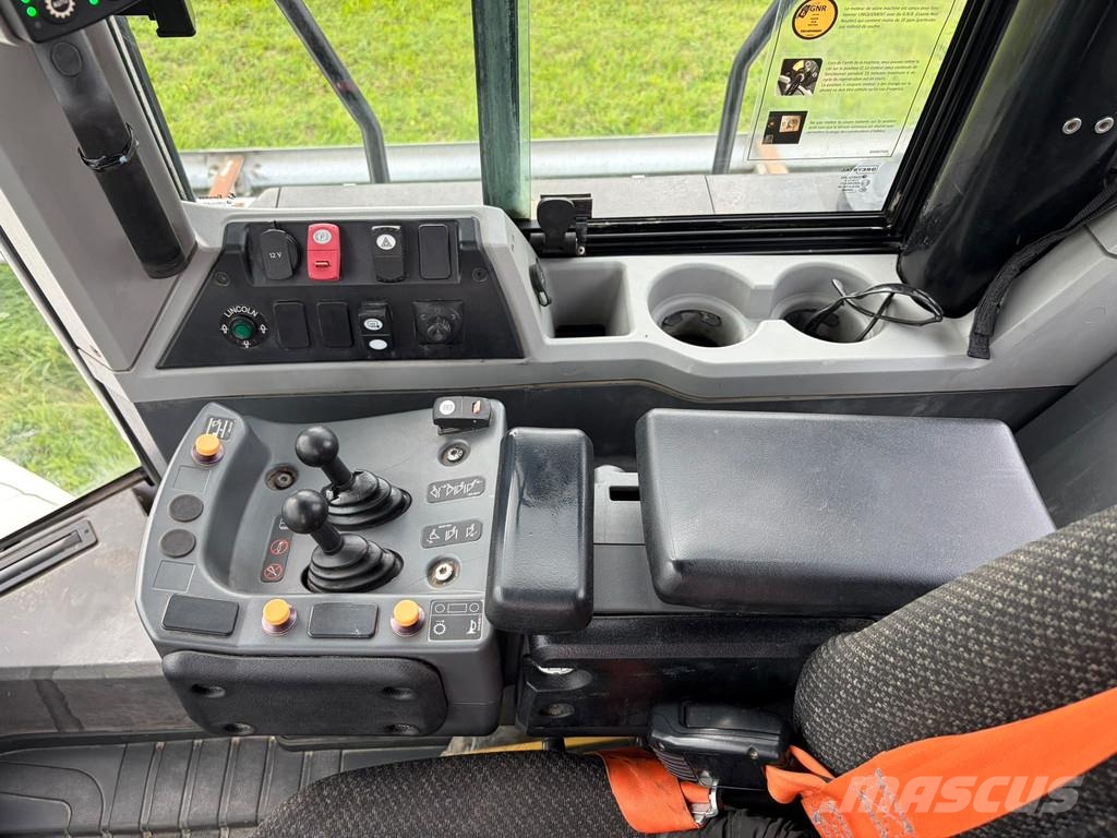 CAT 950M Wheel loaders