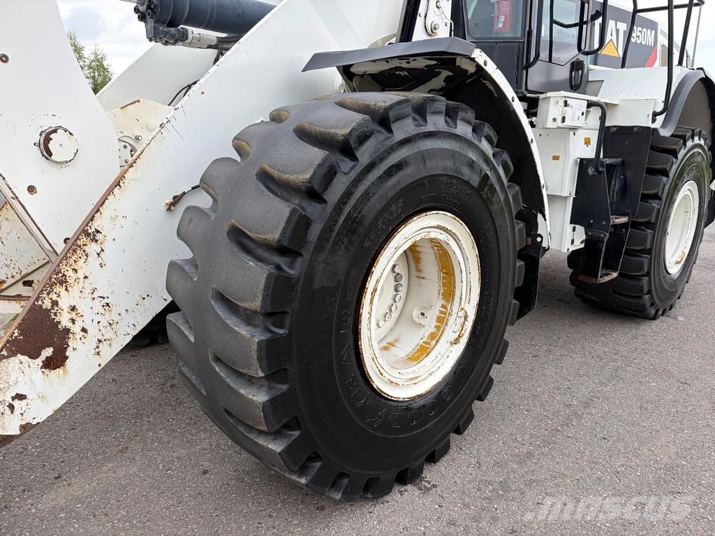 CAT 950M Wheel loaders