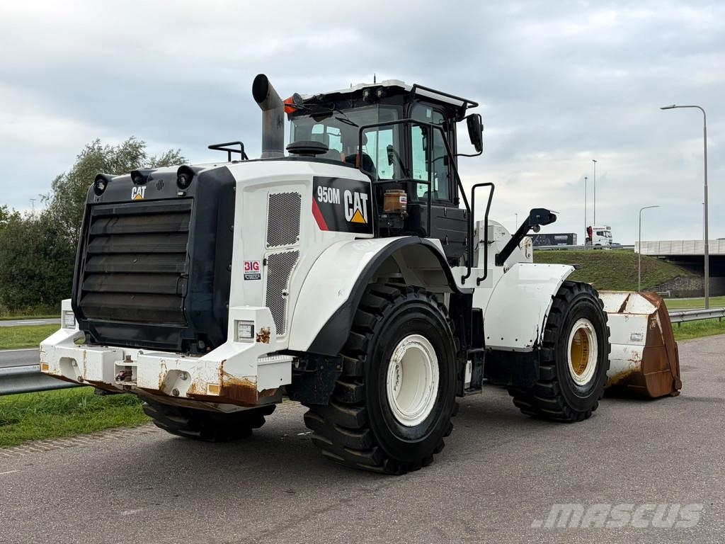 CAT 950M Wheel loaders