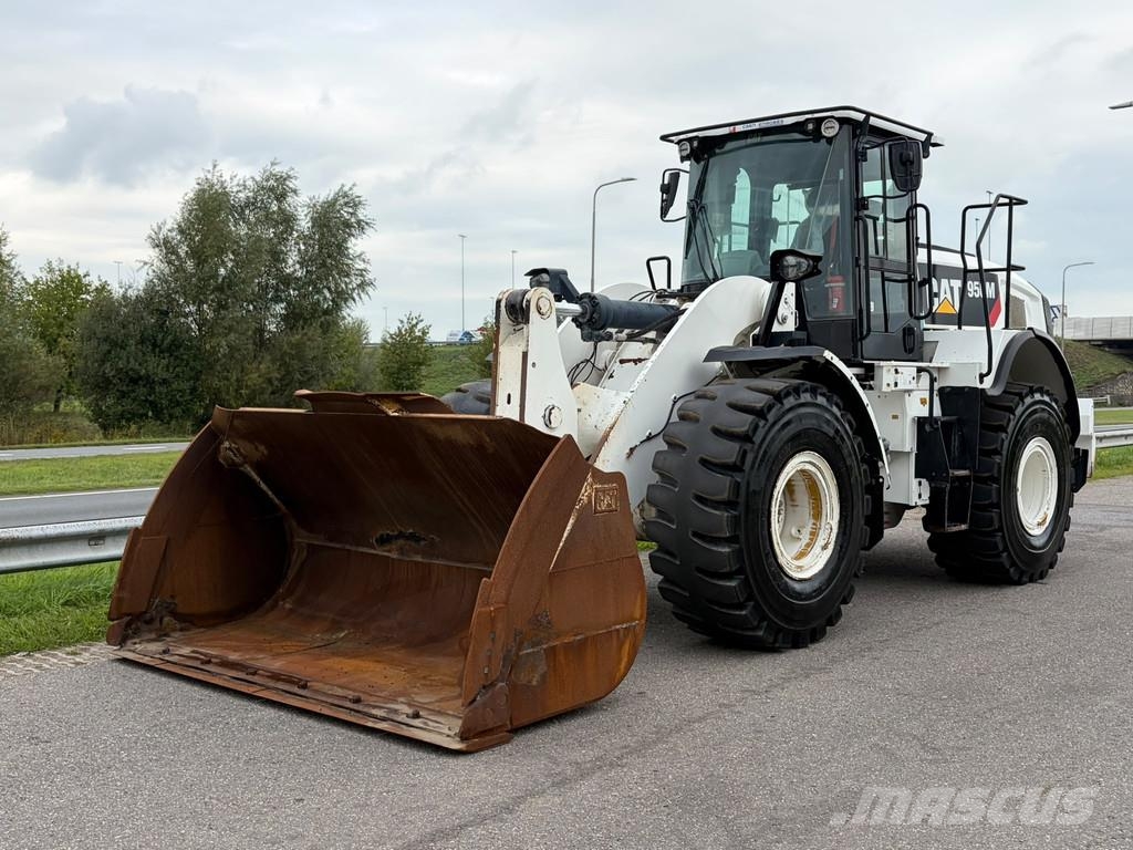 CAT 950M Wheel loaders