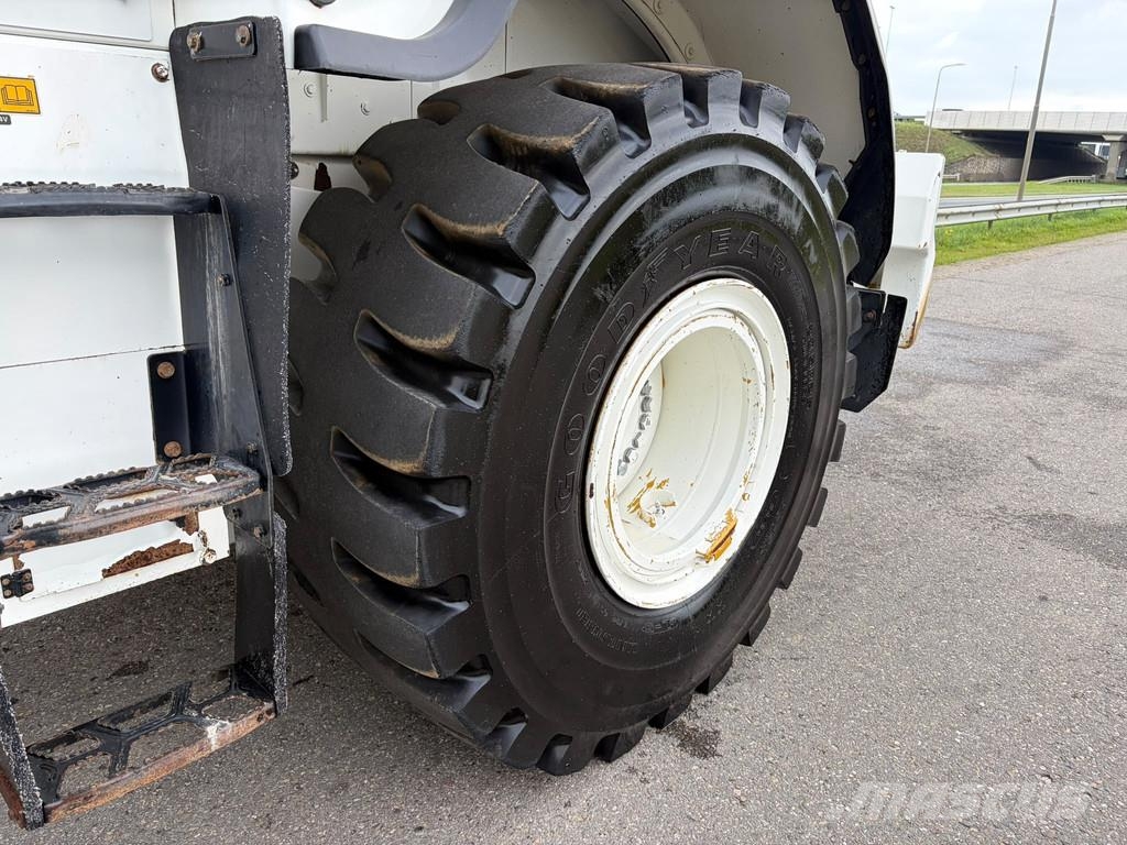 CAT 950M Wheel loaders
