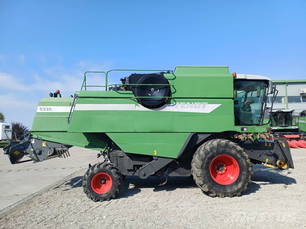 Fendt 5220 E حصادات