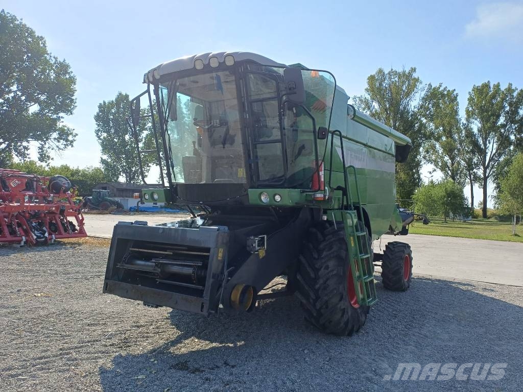 Fendt 5220 E حصادات