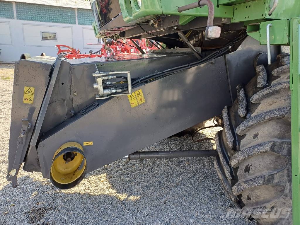 Fendt 5220 E حصادات