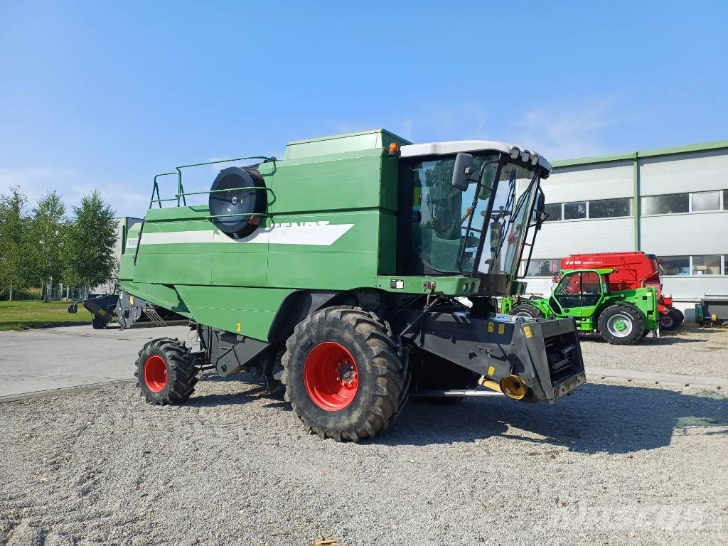 Fendt 5220 E حصادات