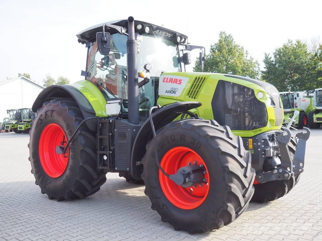 CLAAS Axion 830 CMATIC GPS Tractoare