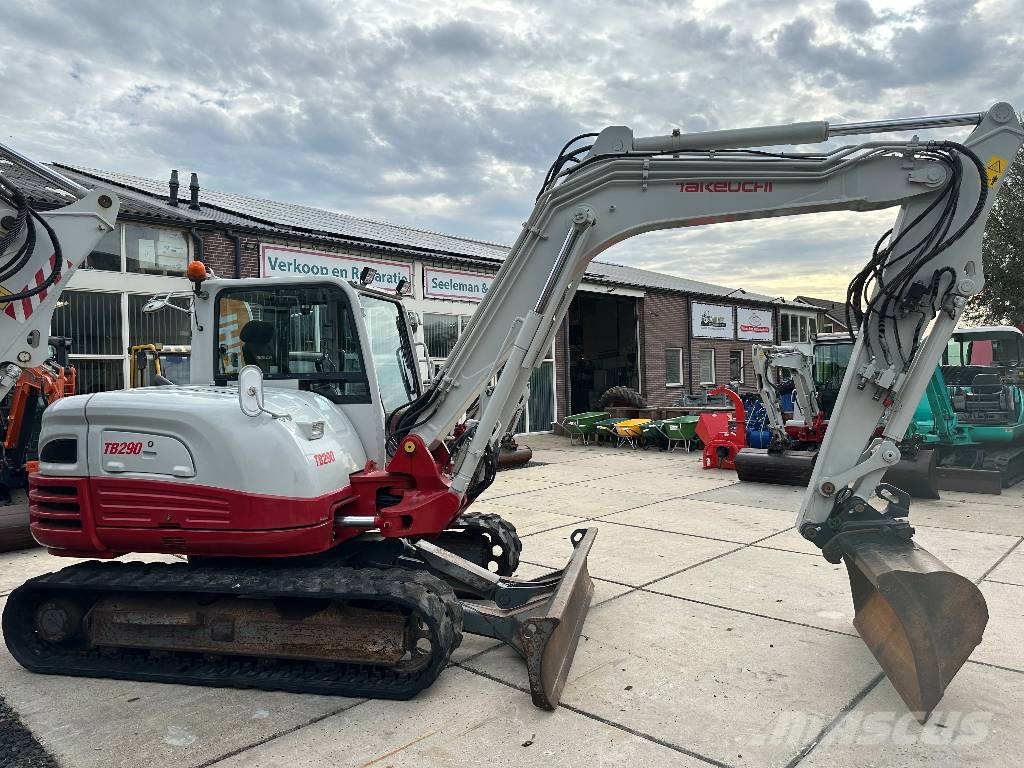 Takeuchi TB 290 CV Midigraafmachines 7t - 12t