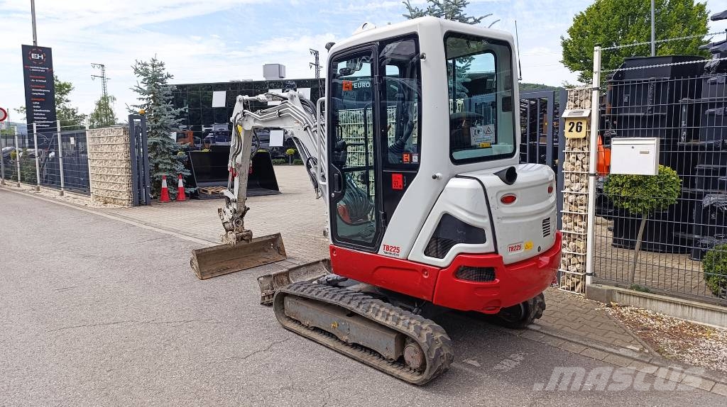 Takeuchi TB 225 Minibagger 2,4 t BJ 2019 Powertilt MS03 Miniexcavadoras