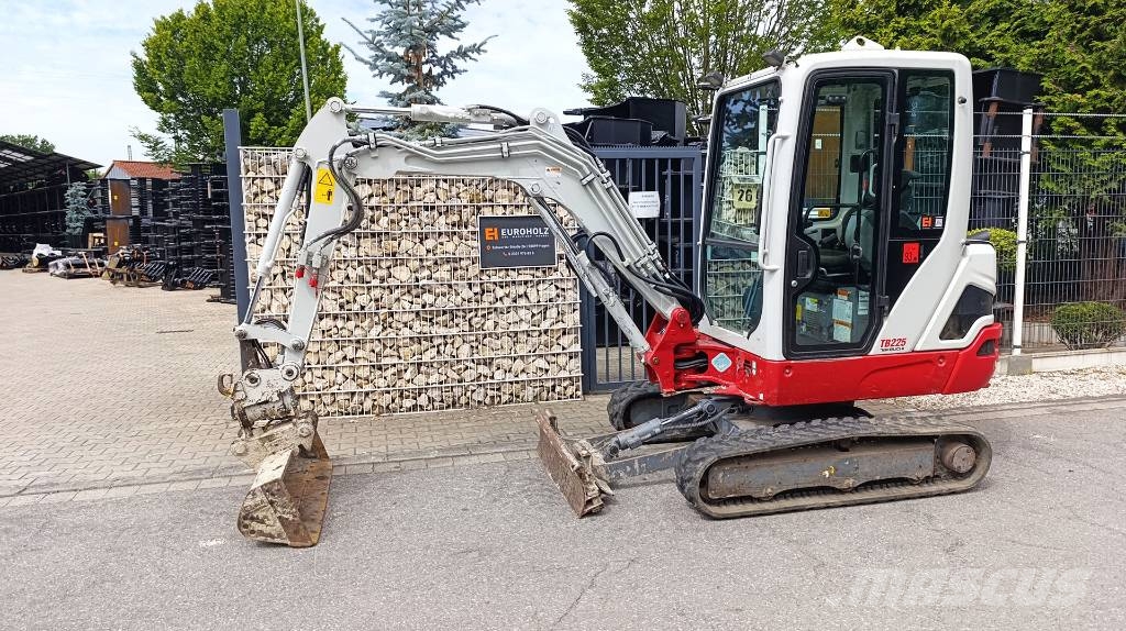 Takeuchi TB 225 Minibagger 2,4 t BJ 2019 Powertilt MS03 Miniexcavadoras
