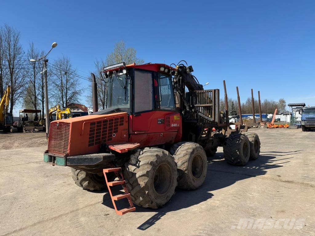 Valmet 840 Kuormatraktorit