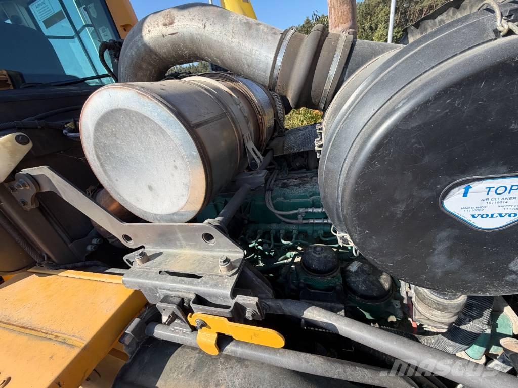 Volvo L 110 G Kolesni nakladalci