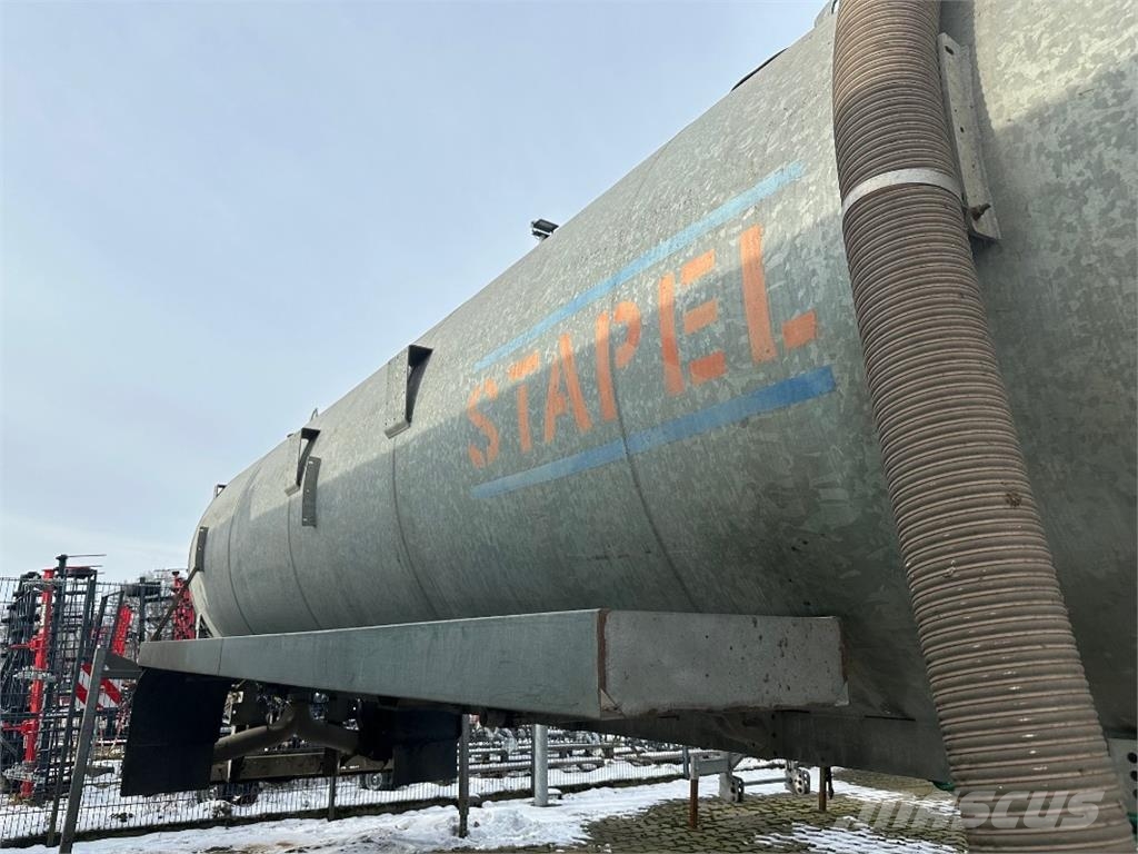 Bergmann HTW 65 + Stapel Gülleaufbau VT 27 Oprema za rukovanje i postavljanje