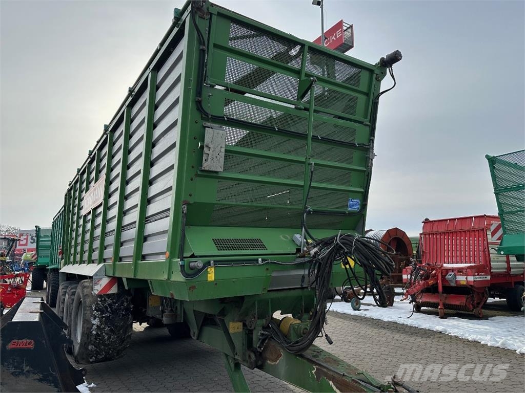 Bergmann HTW 65 + Stapel Gülleaufbau VT 27 Oprema za rukovanje i postavljanje