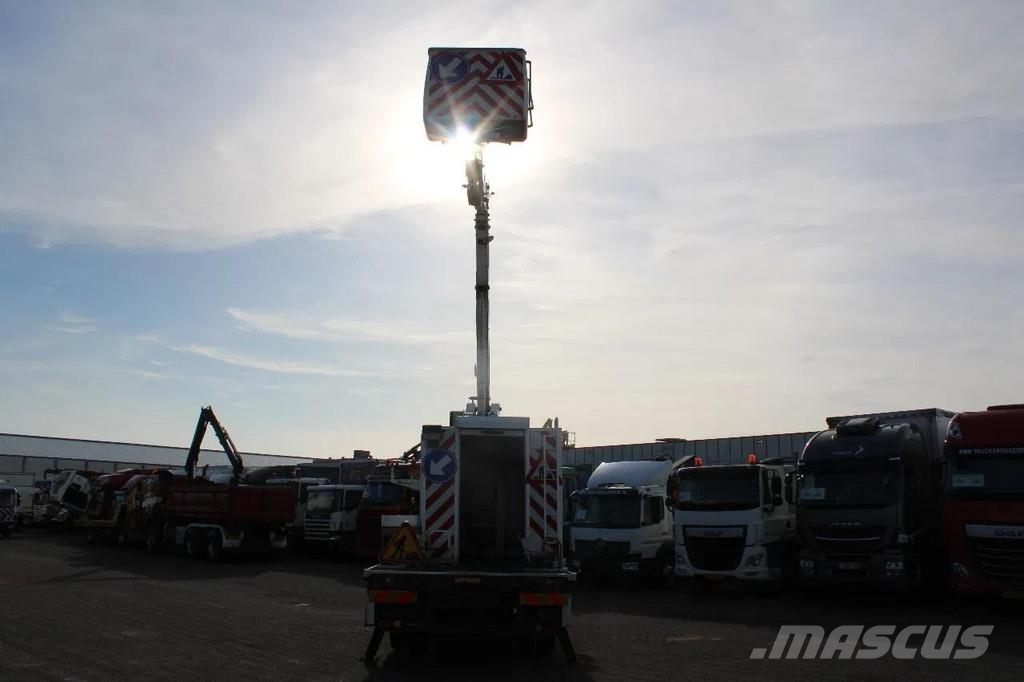 Renault Midlum 220 + manual + 16 meter Plataformas sobre camión