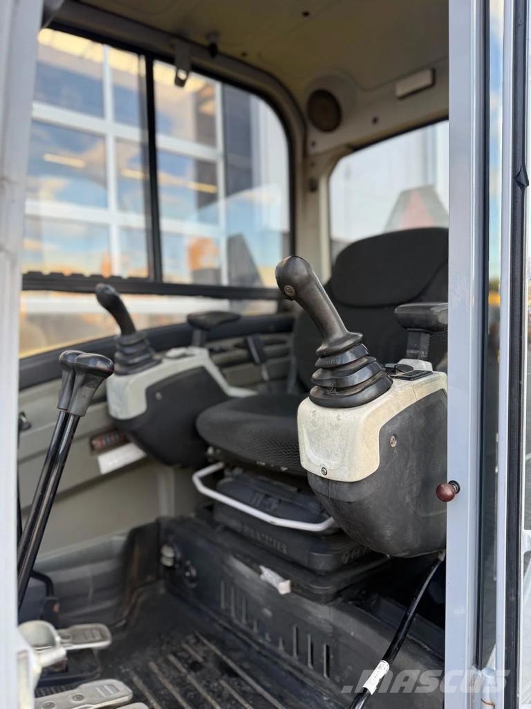 Wacker Neuson EZ53 | Engcon S45 Mini bagri <7t