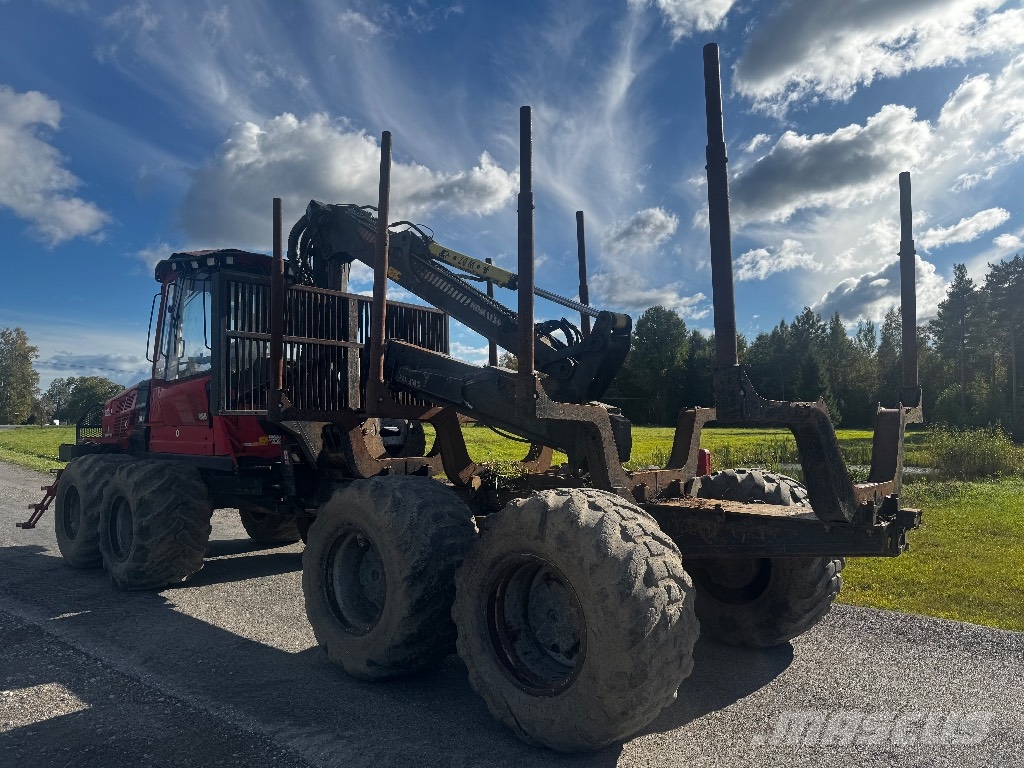 Komatsu 865 Forvarderi