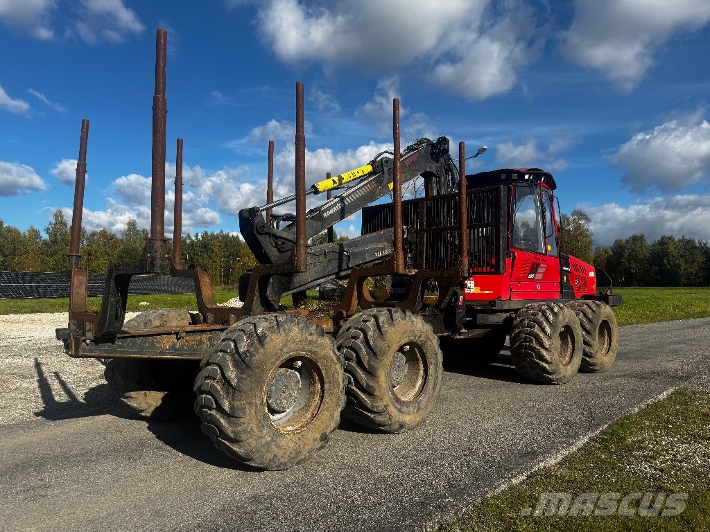 Komatsu 865 Forvarderi