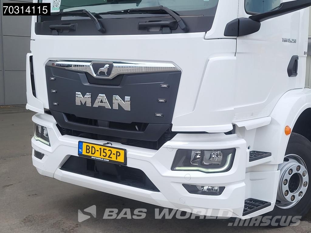MAN TGM 15.250 4X2 42.000 kms! 15 tons BDF Automatic F Containertrucks met kabelsysteem