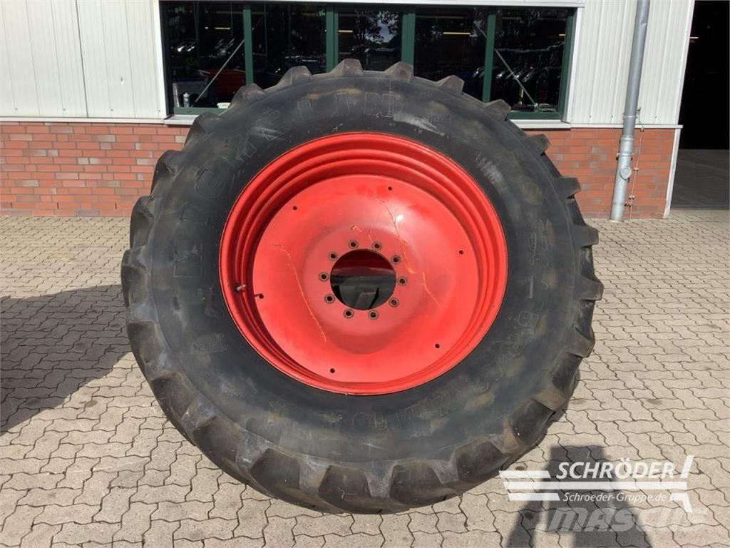 Fendt KOMPLETTRÄDER 540/65R34 + 650/65R42 Ruote doppie