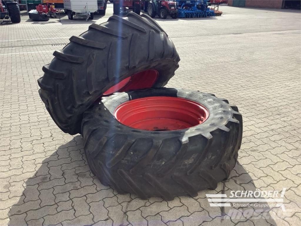 Fendt KOMPLETTRÄDER 540/65R34 + 650/65R42 Ruote doppie