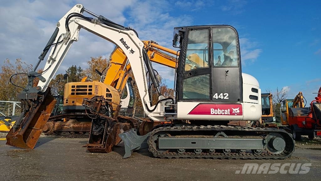 Bobcat 422 TEREX TC 48 75 KOMATSU PC 75 CAT Közepes (midi) kotrók 7 t - 12 t