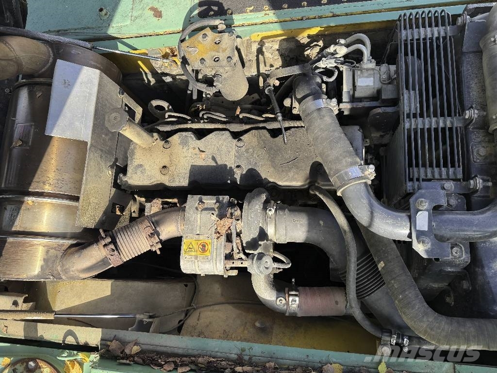 Komatsu PC 240 NLC-8 Верижен екскаватор