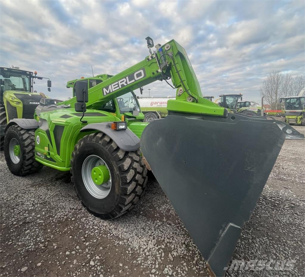 Merlo TF 50.8 CS-170 農業用テレハンドラー