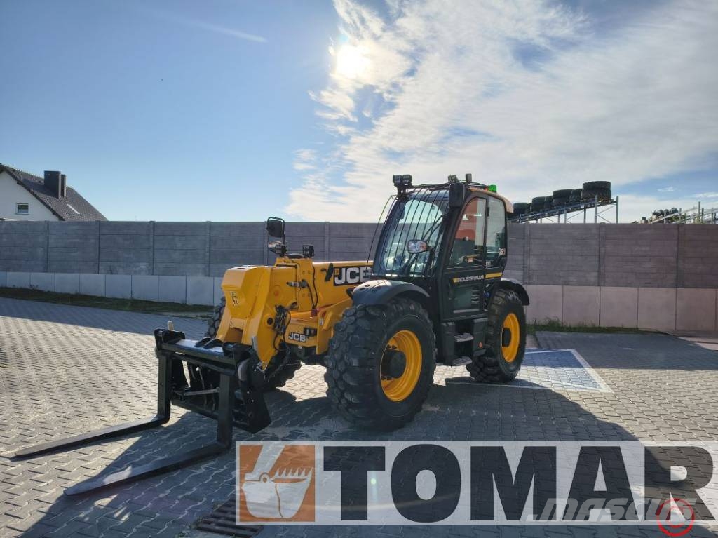 JCB 560-80 INDUSTRY PLUS رافعة تلسكوبية