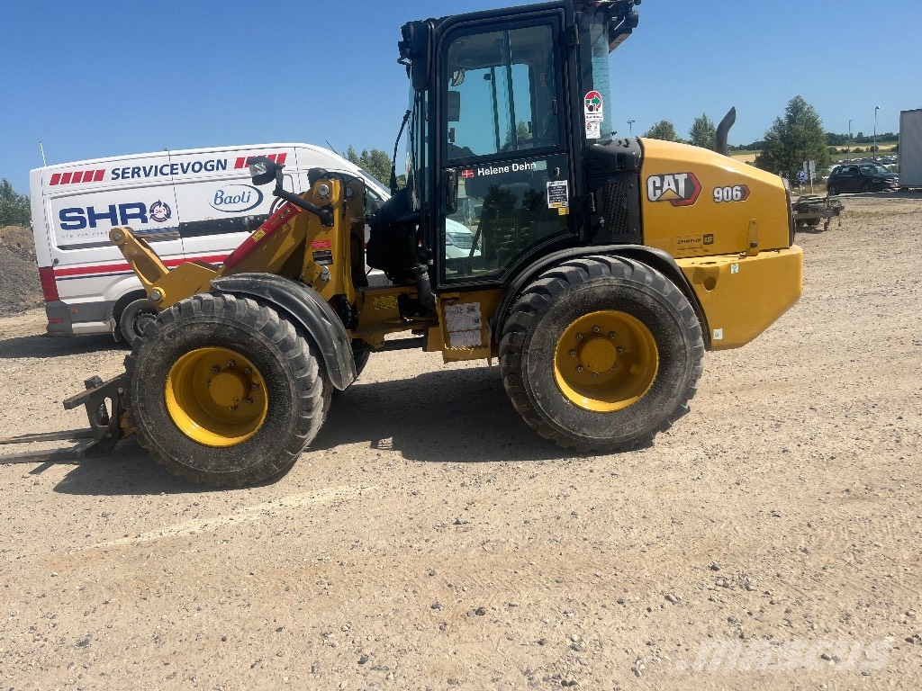 CAT 906 BIG FOOT لوادر بعجل