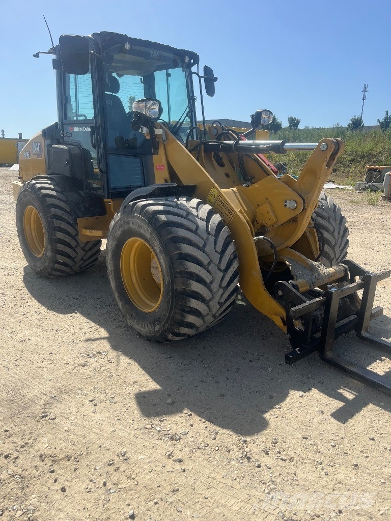 CAT 906 BIG FOOT لوادر بعجل