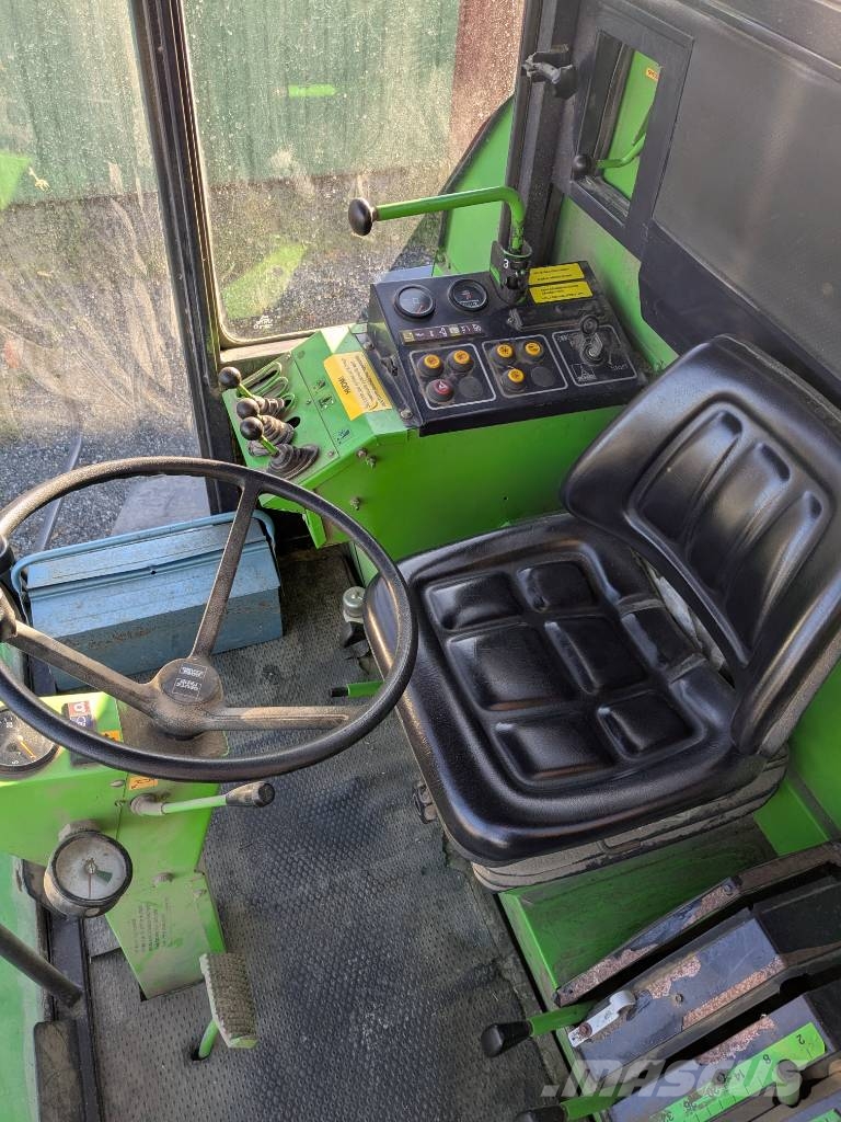 Deutz-Fahr M 1080 联合收割机