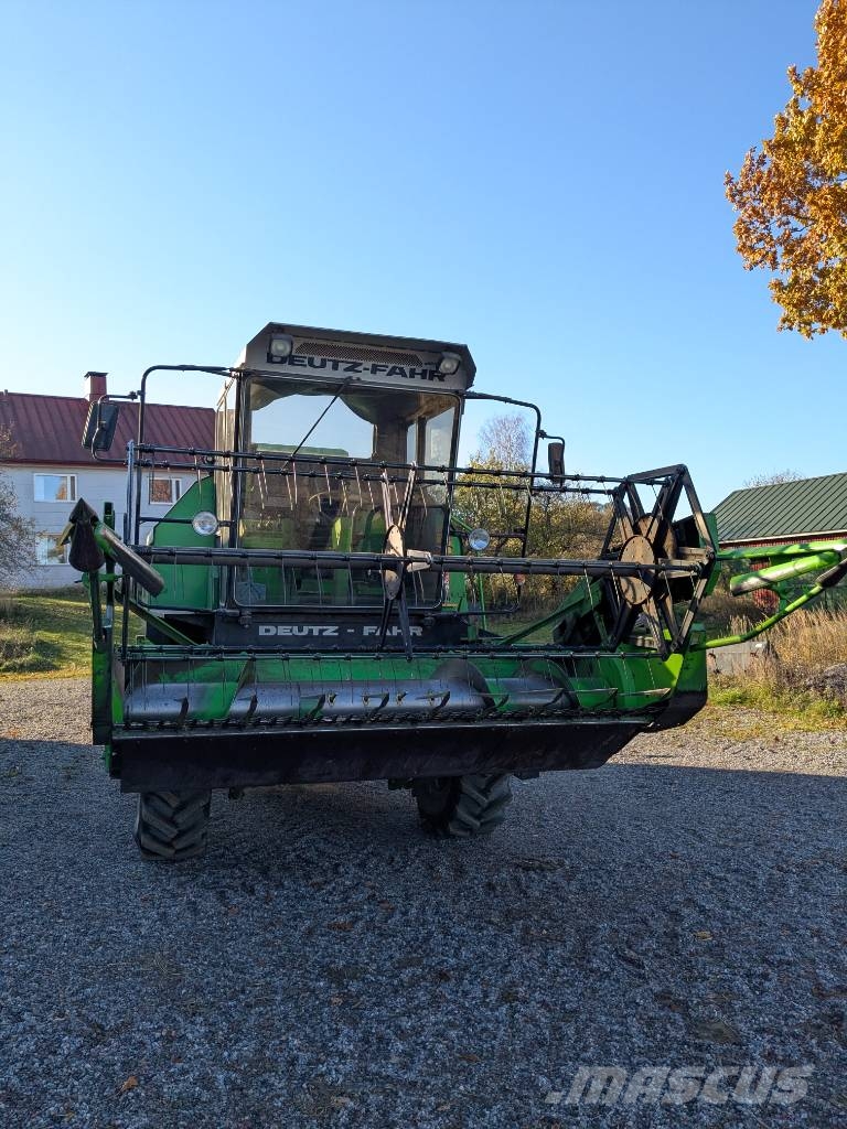 Deutz-Fahr M 1080 联合收割机