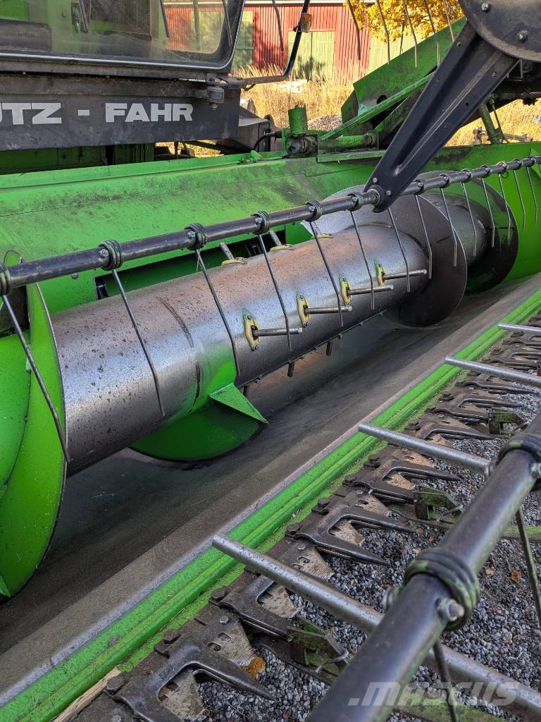 Deutz-Fahr M 1080 联合收割机