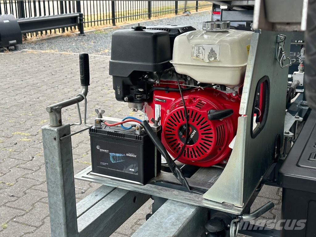 Böcker Junior HD 24-K Hybrid, 2021, only 39 hours!! Verhuisliften