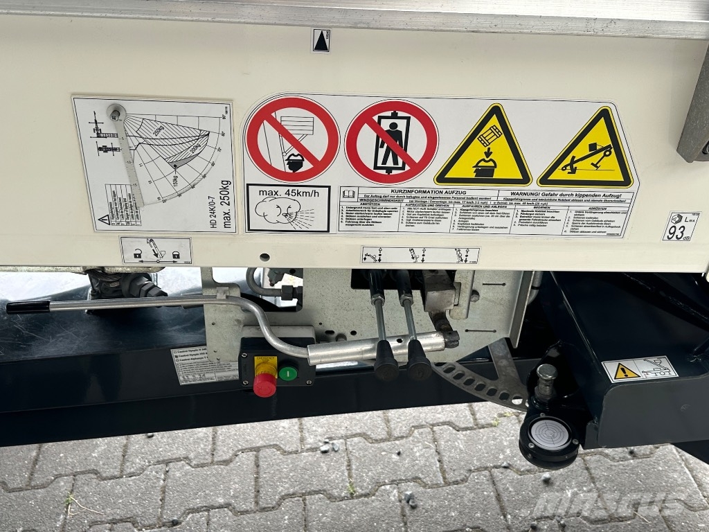 Böcker Junior HD 24-K Hybrid, 2021, only 39 hours!! Verhuisliften