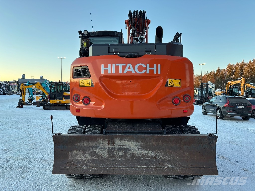 Hitachi ZX 135 W-7 / Engcon, Rasvari, Lämmitin, StageV حفارات بعجل