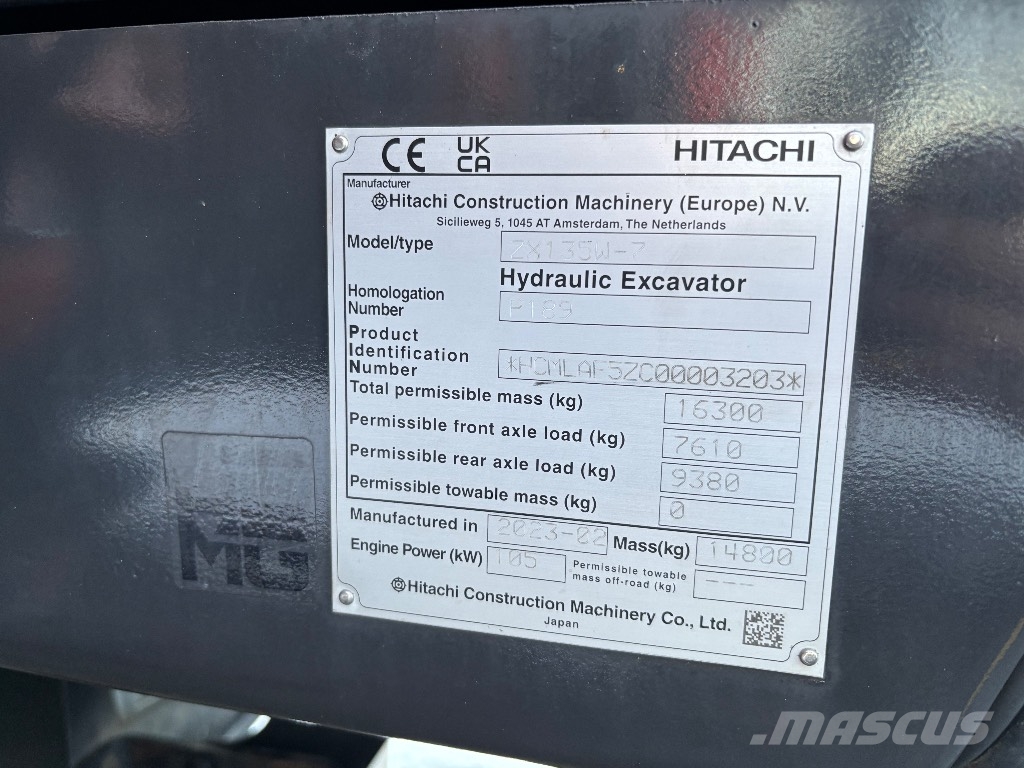 Hitachi ZX 135 W-7 / Engcon, Rasvari, Lämmitin, StageV حفارات بعجل