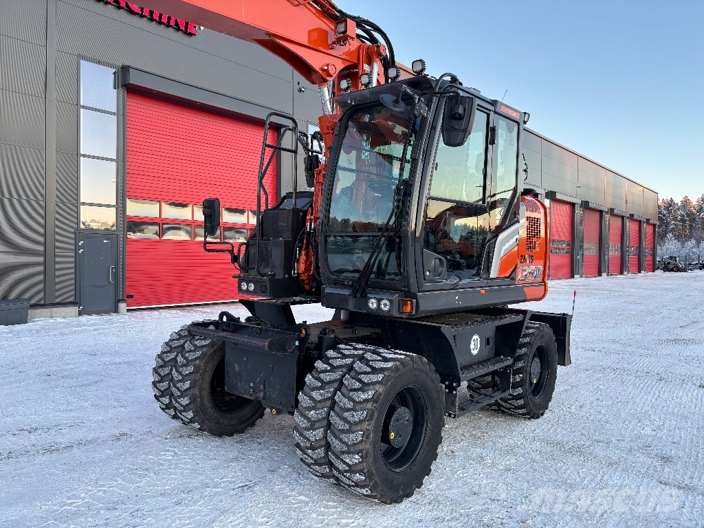 Hitachi ZX 135 W-7 / Engcon, Rasvari, Lämmitin, StageV حفارات بعجل