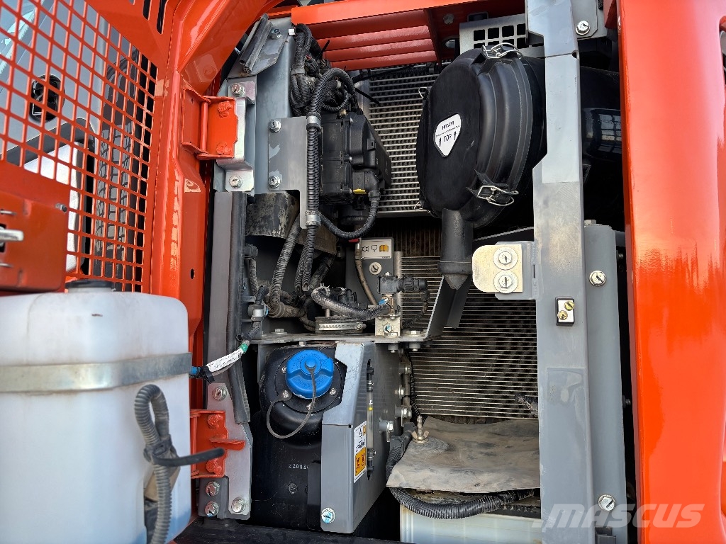 Hitachi ZX 135 W-7 / Engcon, Rasvari, Lämmitin, StageV حفارات بعجل