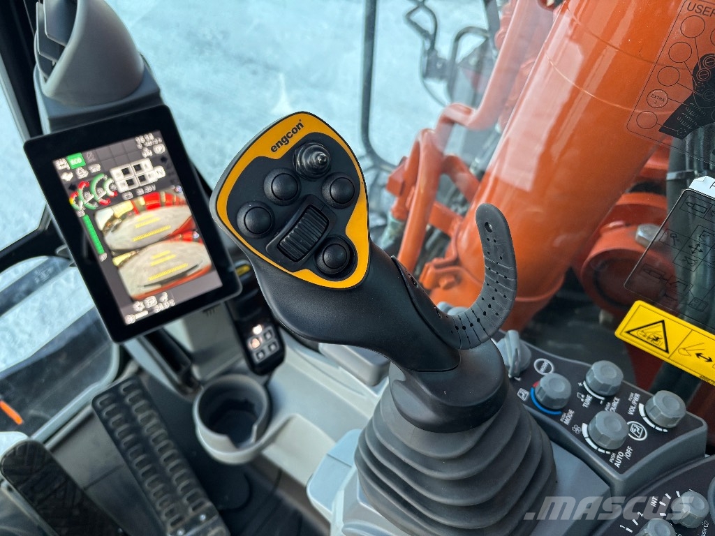 Hitachi ZX 135 W-7 / Engcon, Rasvari, Lämmitin, StageV حفارات بعجل