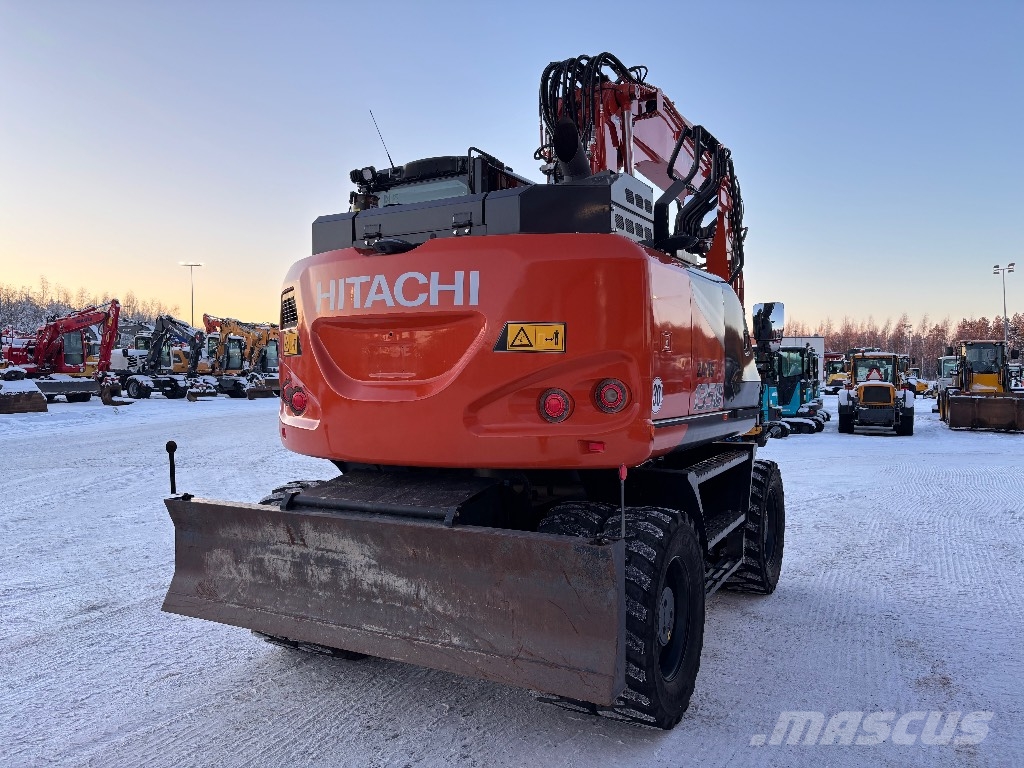 Hitachi ZX 135 W-7 / Engcon, Rasvari, Lämmitin, StageV حفارات بعجل