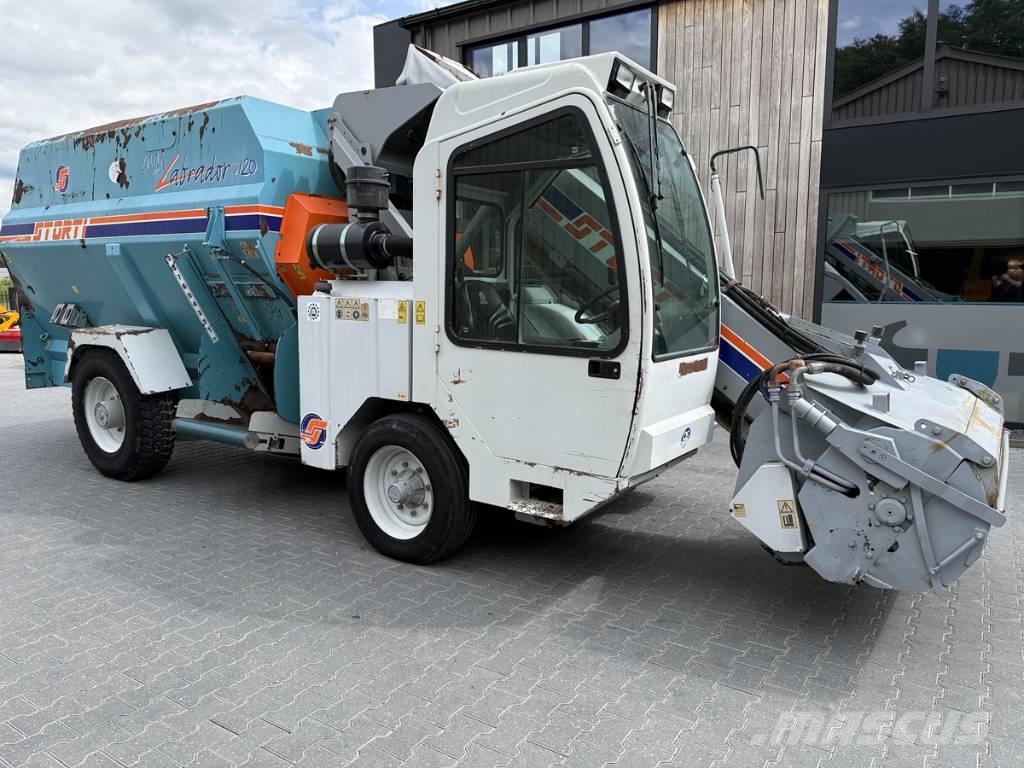 Storti Labrador 120 Voermachines