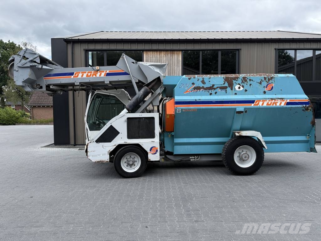 Storti Labrador 120 Voermachines