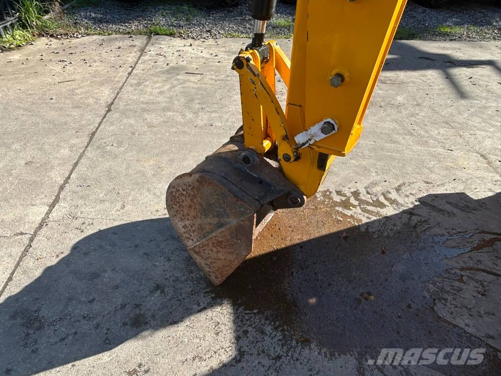 JCB 3CX Compact Backhoe loaders
