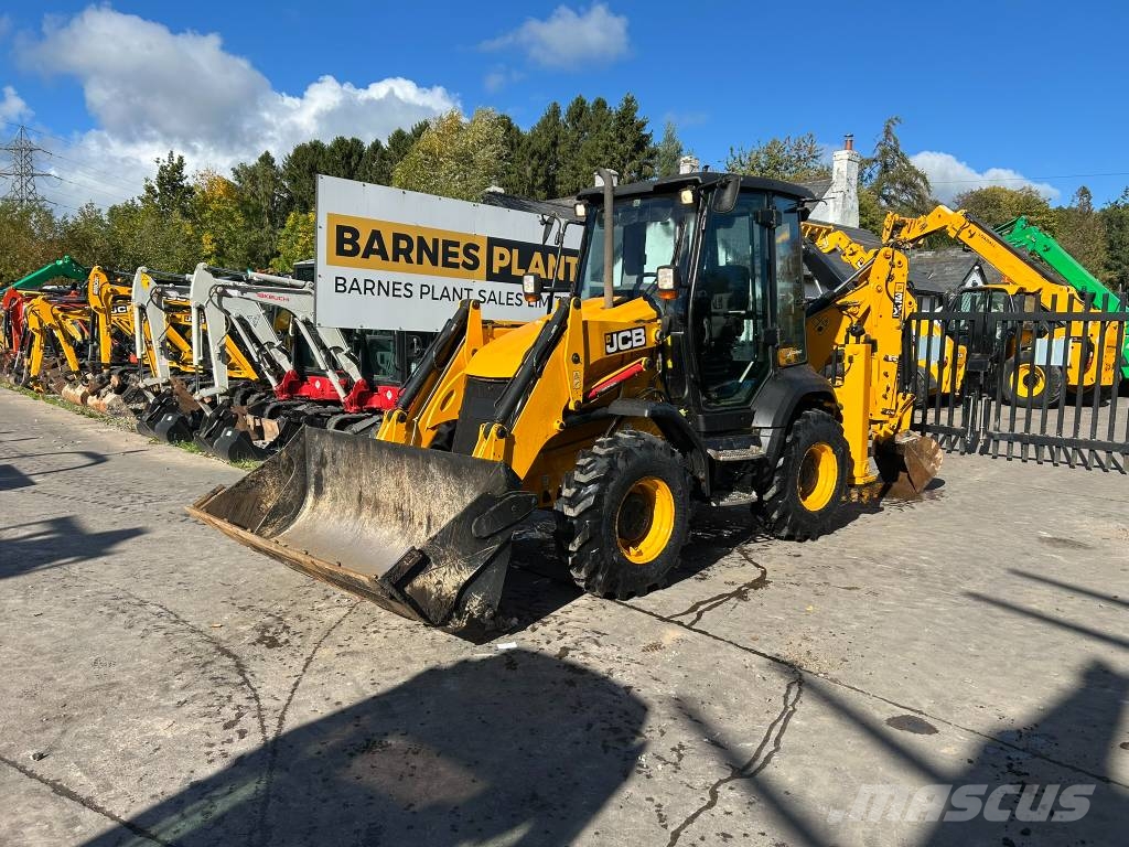 JCB 3CX Compact Backhoe loaders