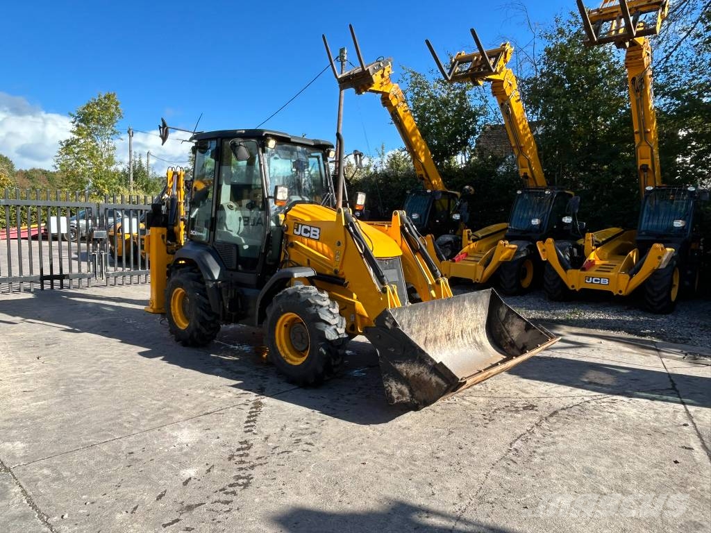 JCB 3CX Compact Backhoe loaders