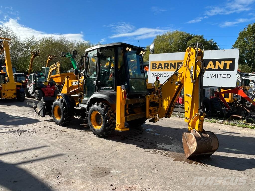 JCB 3CX Compact Backhoe loaders