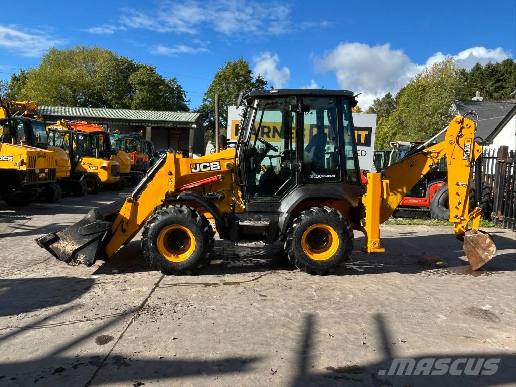 JCB 3CX Compact Backhoe loaders